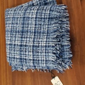 Blanket scarf DONATING NEXT WEEK
